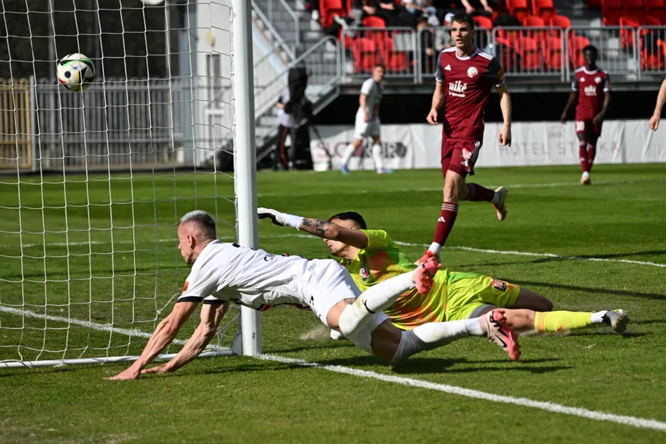 Read more about the article Stý gól Picha a víťazstvo v Podbrezovej