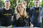 Zuzana Čaputová počas tlačovej konferencie na letisku M.R. Štefánika po návrate z Ukrajiny v Bratislave 1. júna 2022.