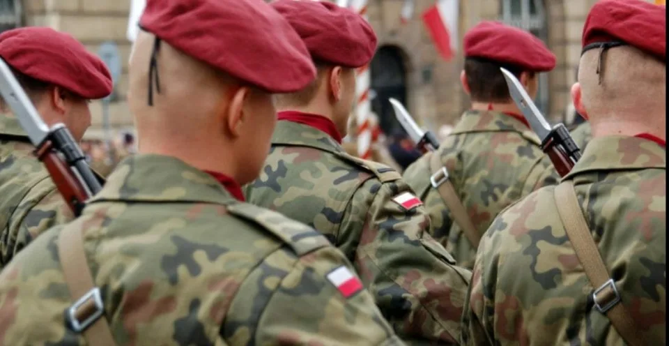 Read more about the article Bežní Poliaci majú zdravý rozum: Väčšina z nich nesúhlasí s vyslaním ich vojakov na Ukrajinu