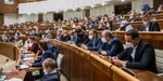 Poslanci NRSR počas rokovania 27. schôdze parlamentu v Bratislave 30. apríla 2021.