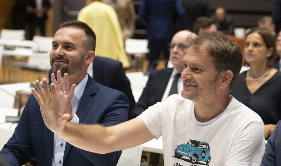 Read more about the article Novinár sa pýtal Matoviča na ľudí na výplatnej páske OĽaNO, Pročko mu odkázal, že mu “d*be”