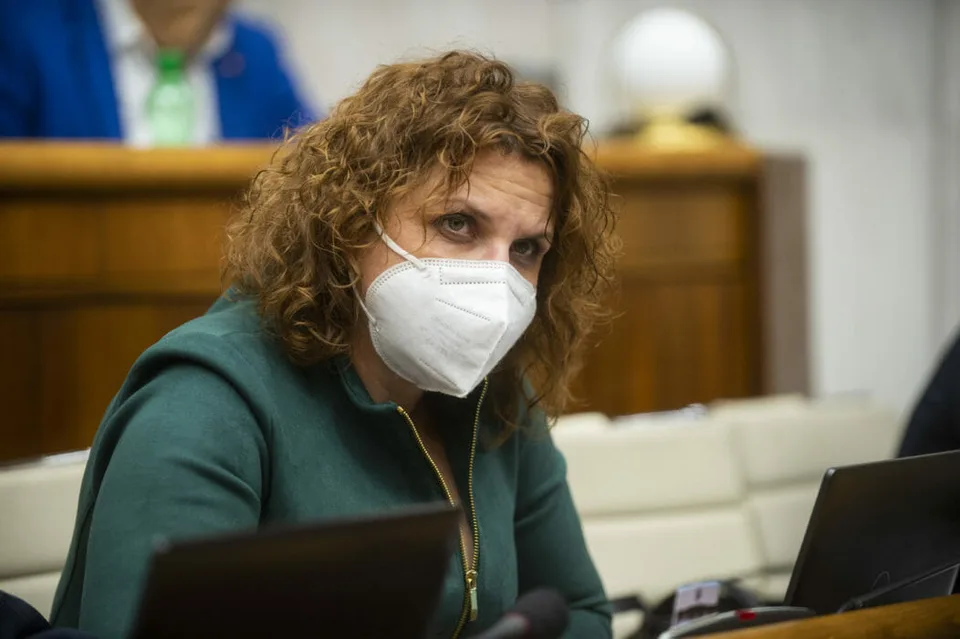 Read more about the article NRSR: Poslanci ani v opakovanej voľbe nezvolili komisárku pre deti