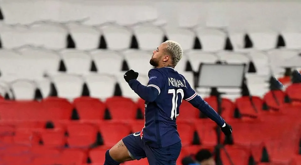 Read more about the article Neymar sa po nepríjemnom zranení vracia do zostavy PSG