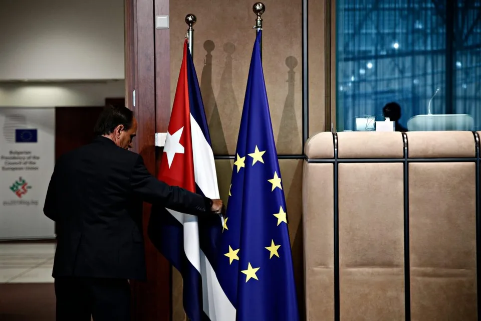 Read more about the article EÚ si predvoláva svojho veľvyslanca na Kube! Spolu 16 europoslancov tvrdí, že podporuje komunistov