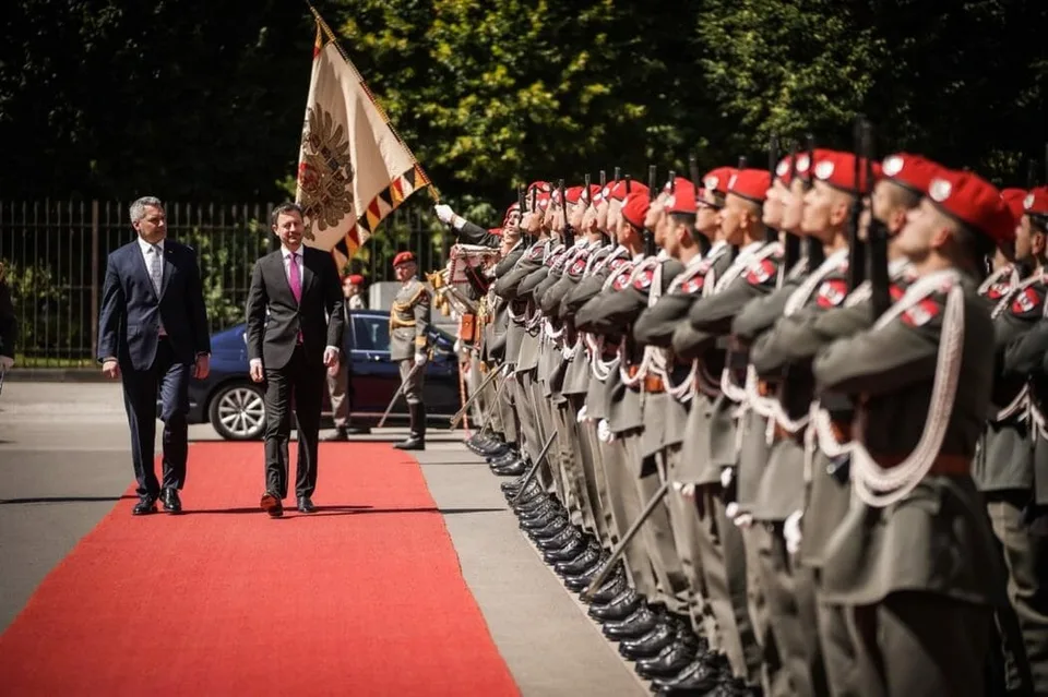 Read more about the article Heger rakúskemu kancelárovi: Ďakujem za peniaze pre našich občanov!