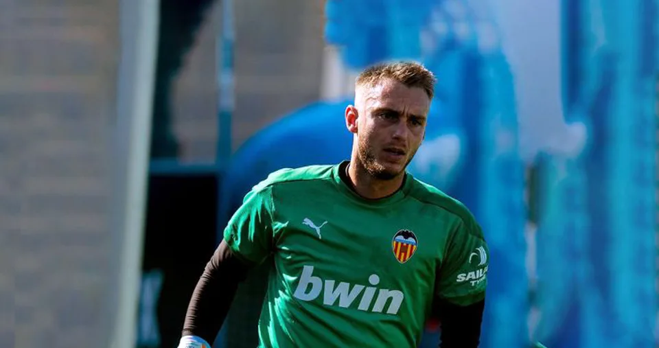 Read more about the article Brankár Valencie Jasper Cillessen absolvoval operáciu stehenného svalu