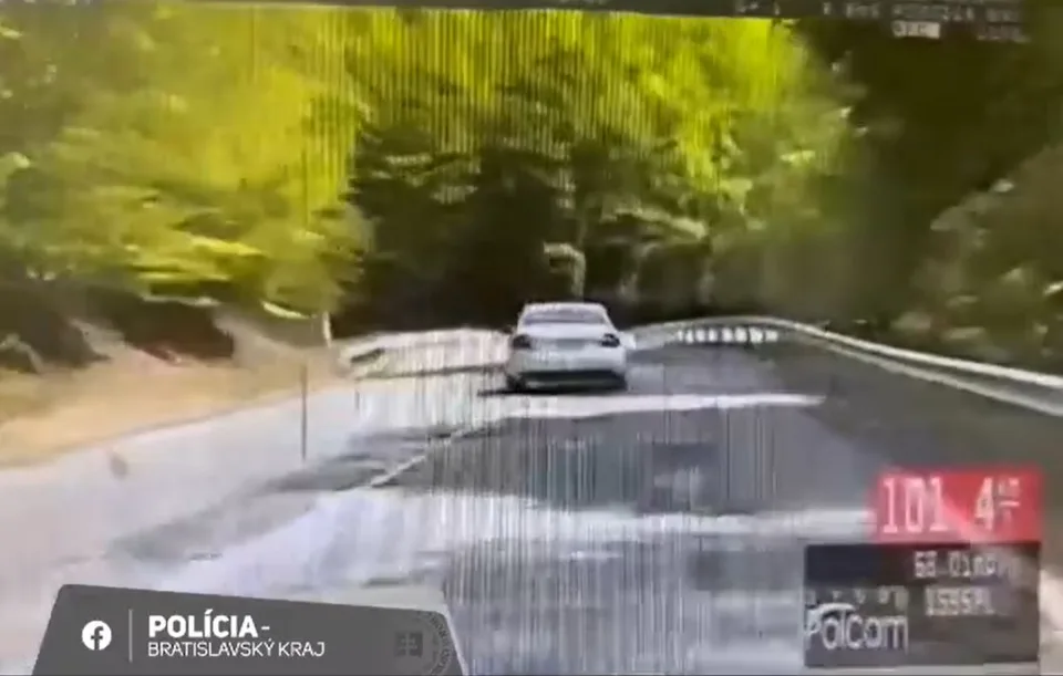 Read more about the article Polícia chytila vodiča pod vplyvom drog a so zákazom činnosti na Pezinskej babe. Začala proti nemu trestné stíhanie