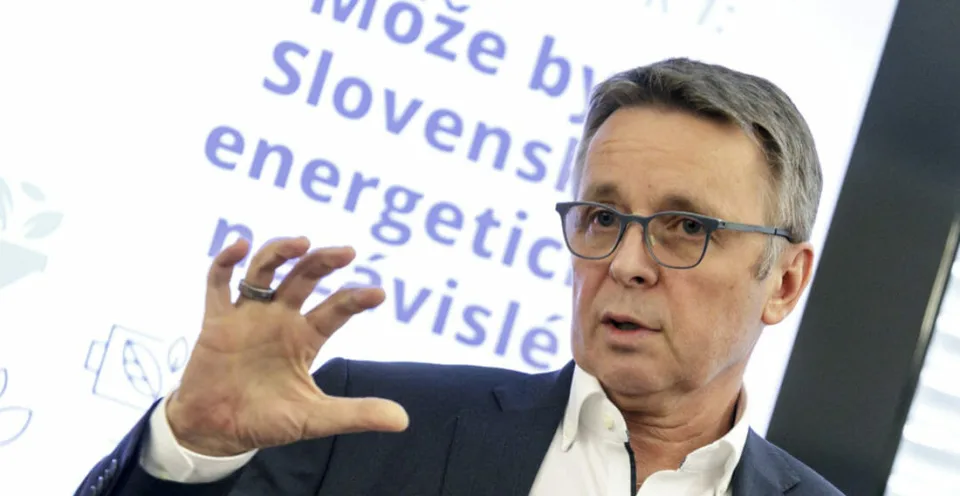 Read more about the article Dôchodcovia sa ohradili voči Miklošovi: Chce nás zbavovať majetkov, je to za hranicou zdravého rozumu!