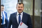 Karas ponúkol alternatívy za nový trestný čin pre nedostatok zdravotníkov