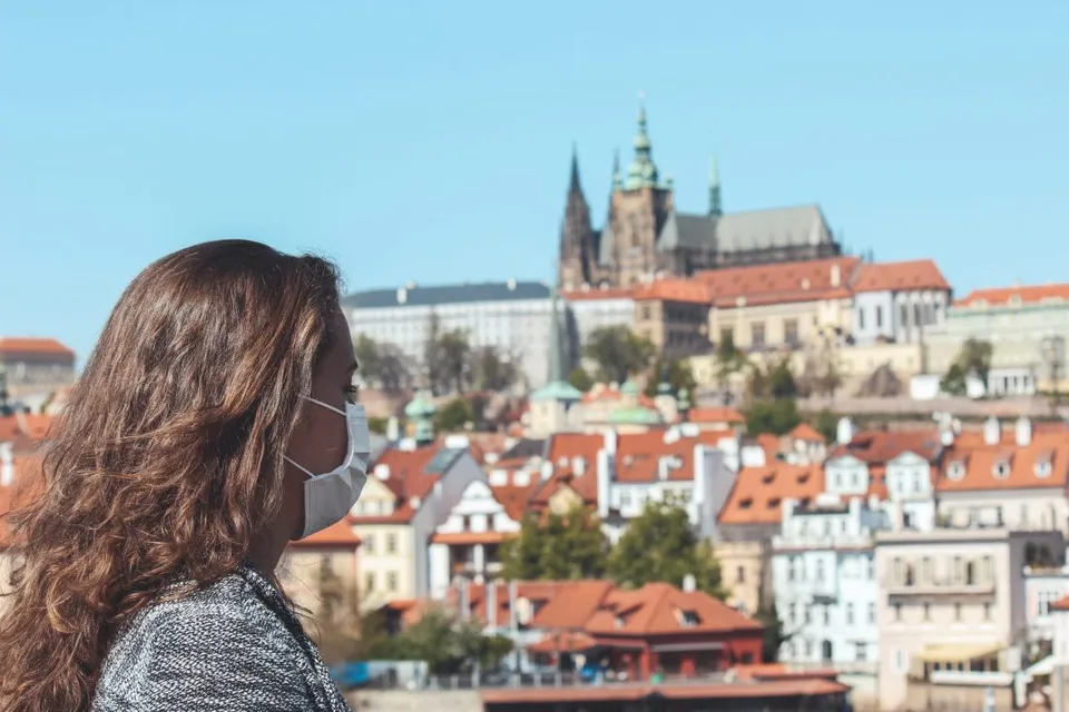 Read more about the article Česko hlási uvoľnenie epidemiologických opatrení. Čo sa zmení?