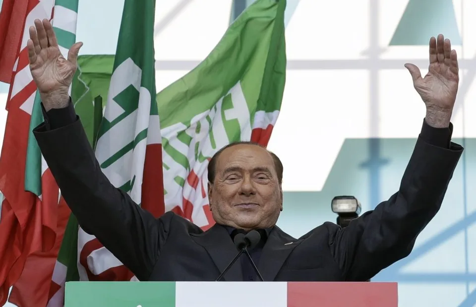 Read more about the article Berlusconiho deti už vlastnia jeho impérium, akceptovali otcov testament