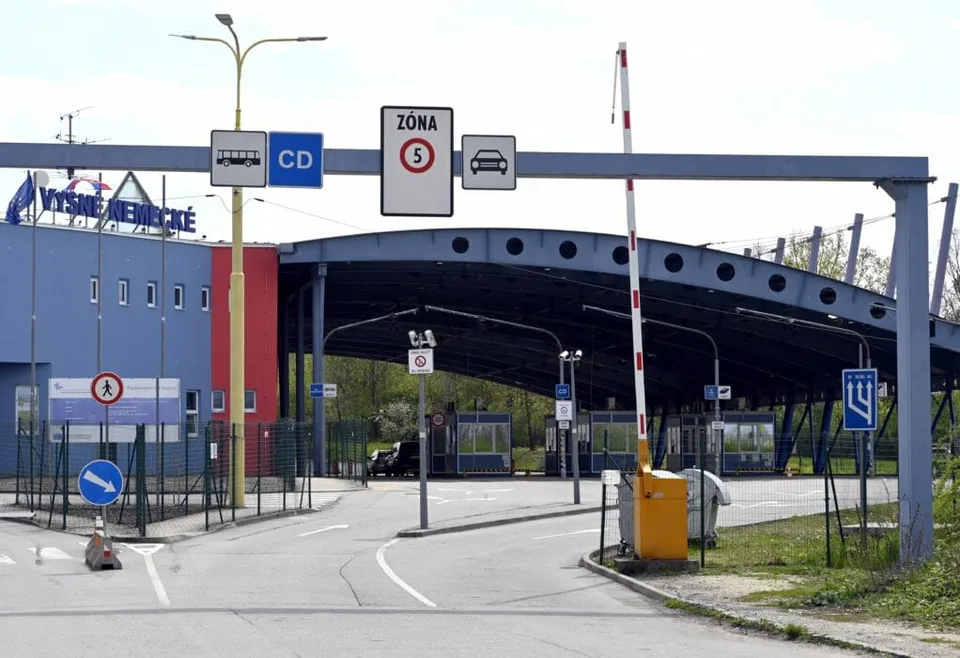 Read more about the article Hraničnými priechodmi prešlo minulý týždeň z Ukrajiny na Slovensko takmer 15-tisíc ľudí