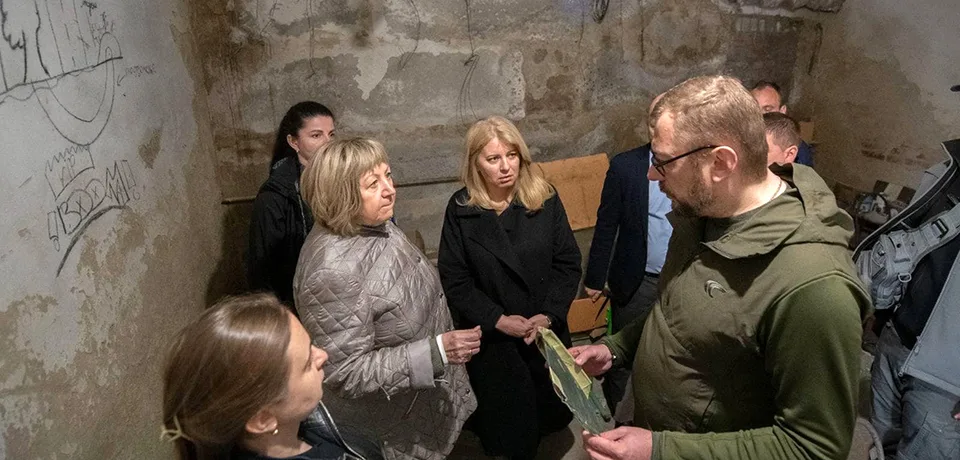 You are currently viewing FOTO Čaputová z ukrajinskej pivnice: Ťažko sa mi hľadajú slová na to, čo som dnes videla a počula