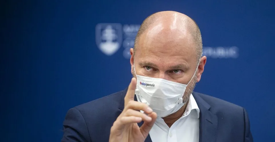 Read more about the article Neuveríte, kto sa zastal Sulíka kvôli rubľom. A na Mikloša vytiahla toto!