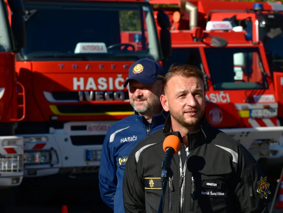 Read more about the article V Lešti otvorili rezortnú autoškolu Ministerstva vnútra SR: Otvoriť ju prišiel aj minister Šutaj Eštok