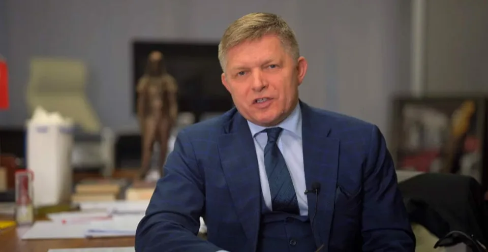 Read more about the article VIDEO Fico odkázal Pellegrinimu: Po dnešnom salto mortalle sa daj verejne zaočkovať!