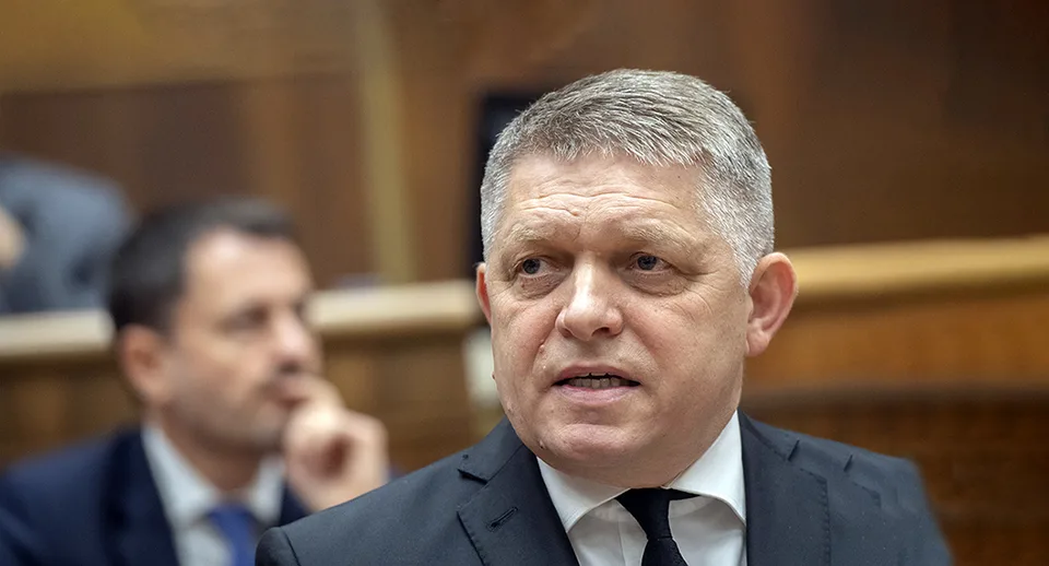 Read more about the article Fico to podpísal. Bude mimoriadna schôdza: Odvolaná vláda nevládne a šíri chaos a paniku!