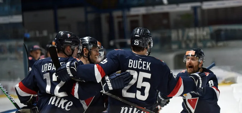 Read more about the article Slovan potvrdil rolu favorita, v Poprade sa predlžovalo