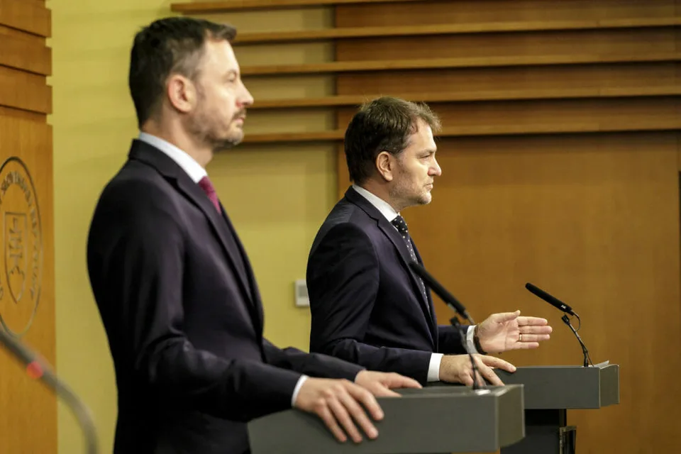 Read more about the article Weiss otvorene: Hrozí vláda OĽANO s podporou ĽSNS. Heger nemá odvahu postaviť sa Matovičovi!