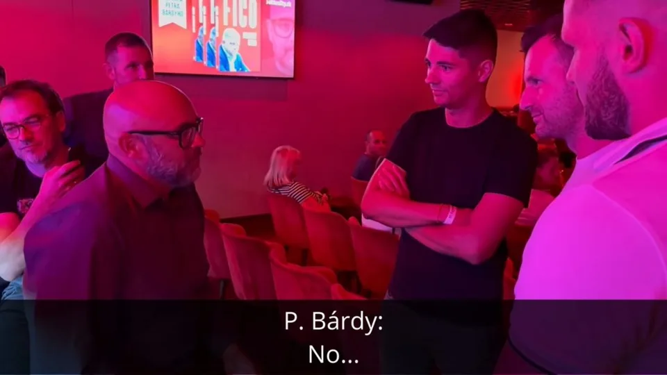 Read more about the article VIDEO Kaliňák šokoval Bárdyho na krste antificovskej knihy: Porušujete zákon, podávame podnet!