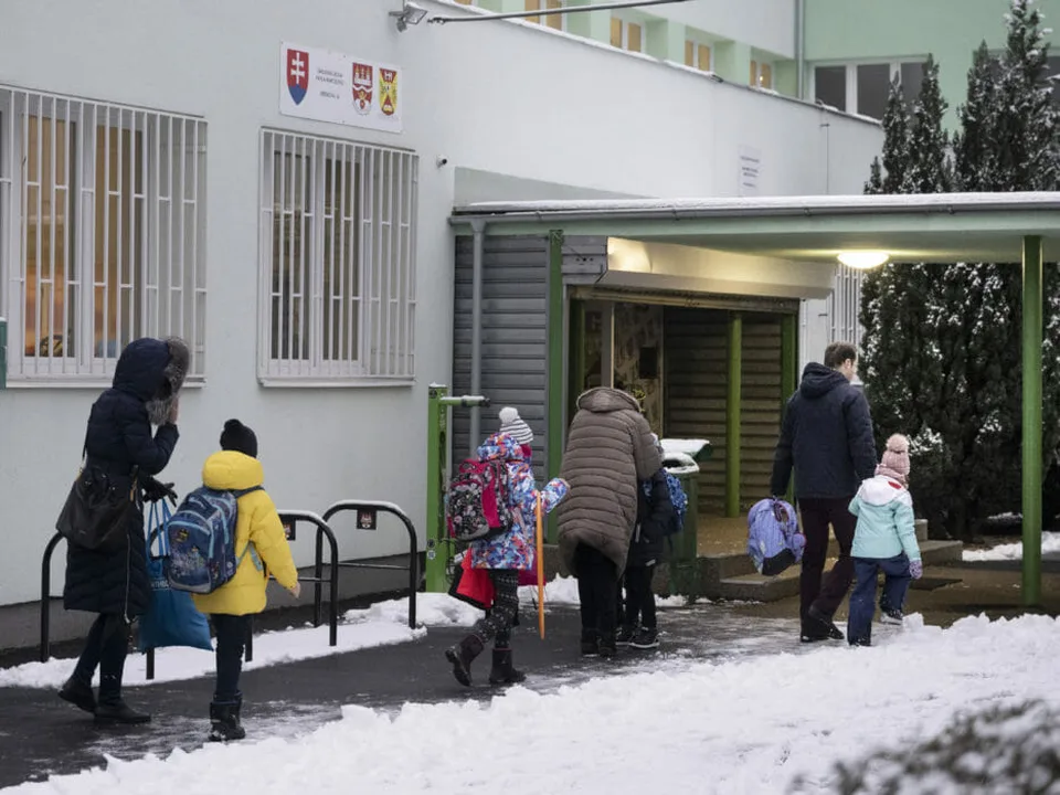 Read more about the article V zime hrozí opäť zatváranie škôl. Matovičov rezort sľubuje viac peňazí na energie