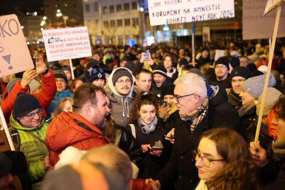 Read more about the article Taraba: Konečne vyšla opozícia s farou von, už to nie sú protesty, ale mítingy za Korčoka