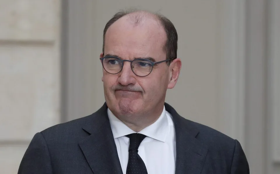 Read more about the article Francúzsky premiér: Obmedzenia s Britániou budú platiť do odvolania!