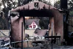 Dom, ktorý zničil lesný požiar v Los Angeles
