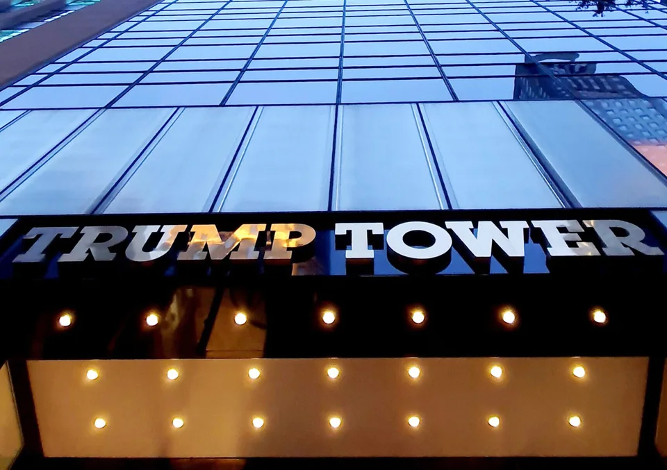Read more about the article V hlavnom meste Srbska vyrastie Trumpov hotel. Pôvodnú budovu zbombardovalo NATO