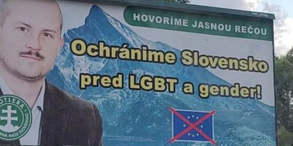 Read more about the article NAKA rieši bilbordy Kotlebovcov! Ide o podozrenie z podnecovania etnickej nenávisti