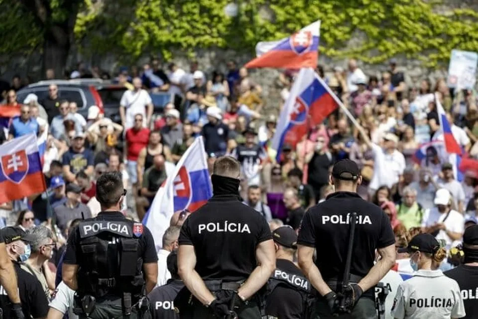 Read more about the article Tajní monitorujú aj protesty. Informácie posúvajú polícii