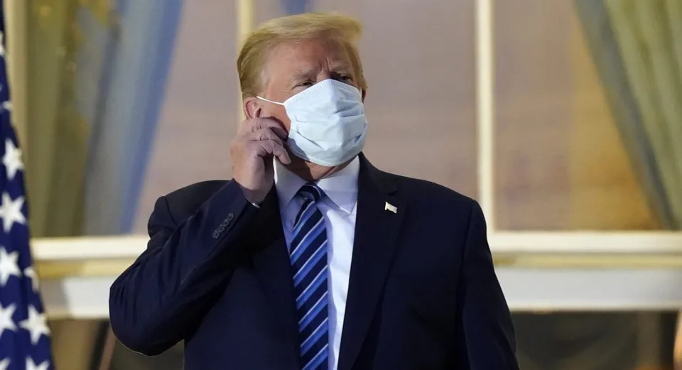 Read more about the article Prezident USA sa cíti sa úžasne. Sľubuje bezplatnú liečbu