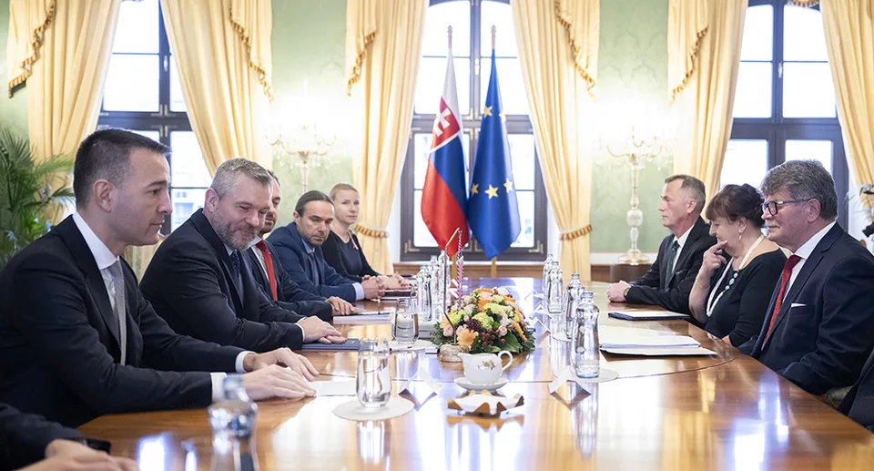 Read more about the article Stretnutie s odborármi: Pellegrini otvorene o platoch učiteľov, Drucker je presvedčený o dohode