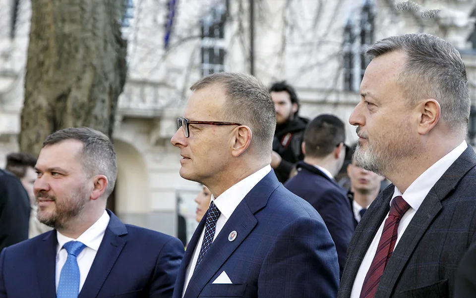 Read more about the article Politici si pripomenuli 35. výročie Sviečkovej manifestácie. Šeliga: Jej odkaz žije medzi nami!