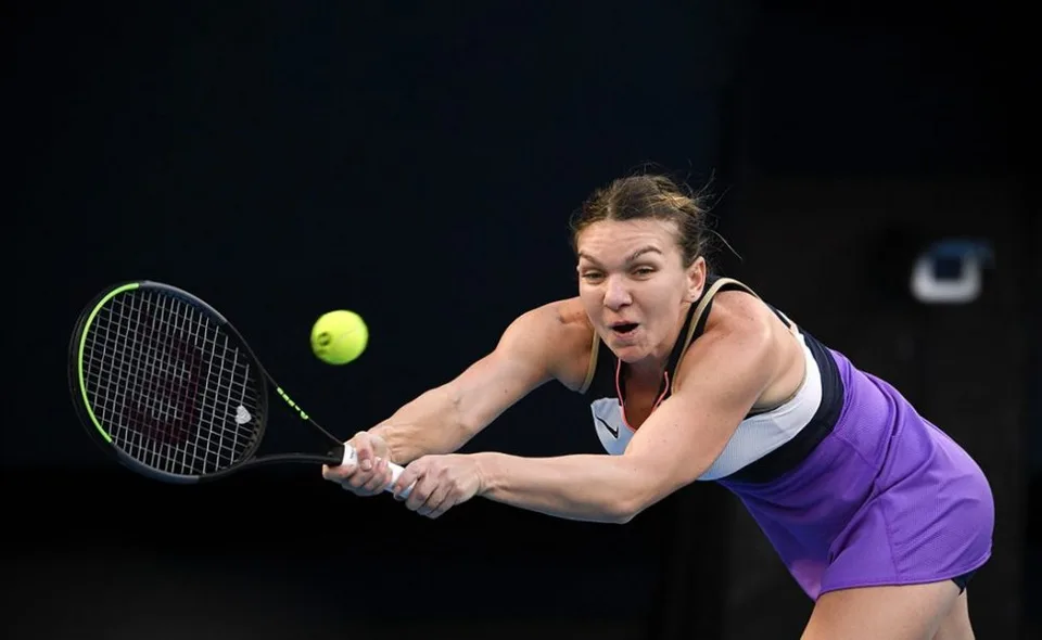 Read more about the article Halepová postúpila do osemfinále, Serena Williamsová atakuje rekord