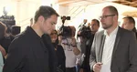 Na archívnej snímke zľava líder OĽANO Igor Matovič a šéf Richard Sulík v marci 2016.