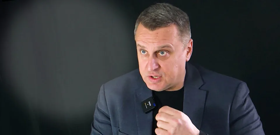 Read more about the article VIDEO Danko: Úsmevné! Namiesto konštruktívnej kritiky progresívci robia detinské schôdze