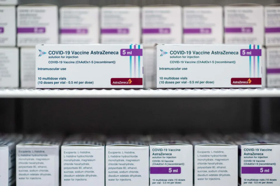 Read more about the article Je naozaj AstraZeneca bezpečná? Zomreli siedmi zaočkovaní