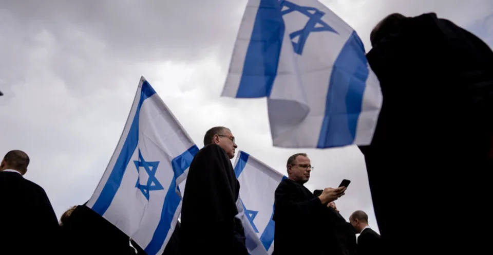 Read more about the article Právnici sa v Izraeli búria! Politici chcú anulovať rozhodnutia Najvyššieho súdu