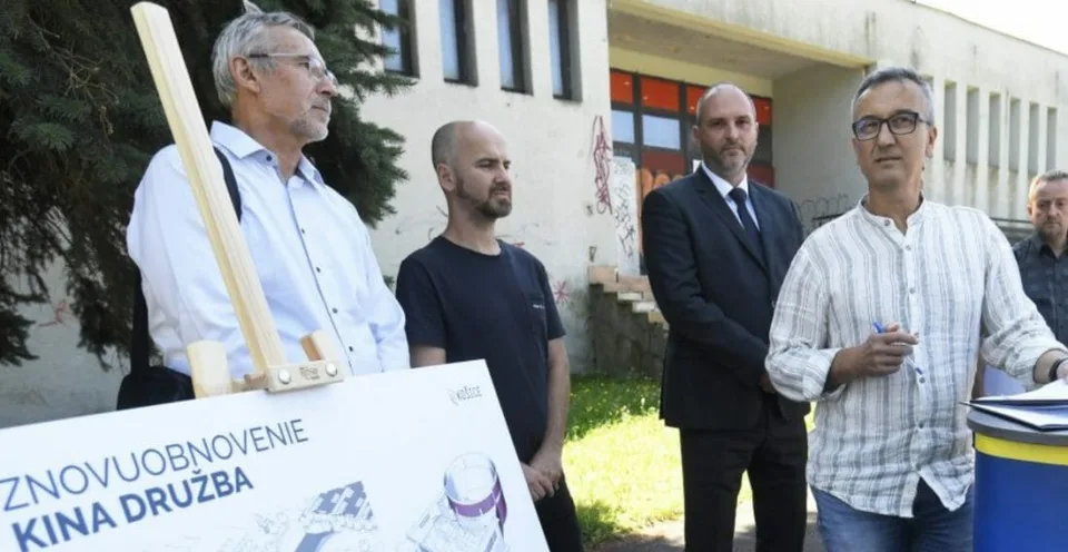 Read more about the article FOTO Košické kino možno znova ožije. I. Timko: Radšej niečo skúsiť ako neskúsiť nič!