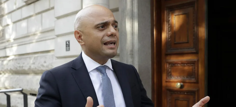 Read more about the article Britský minister zdravotníctva po pozitívnom teste na covid: Prosím vás, choďte sa dať zaočkovať