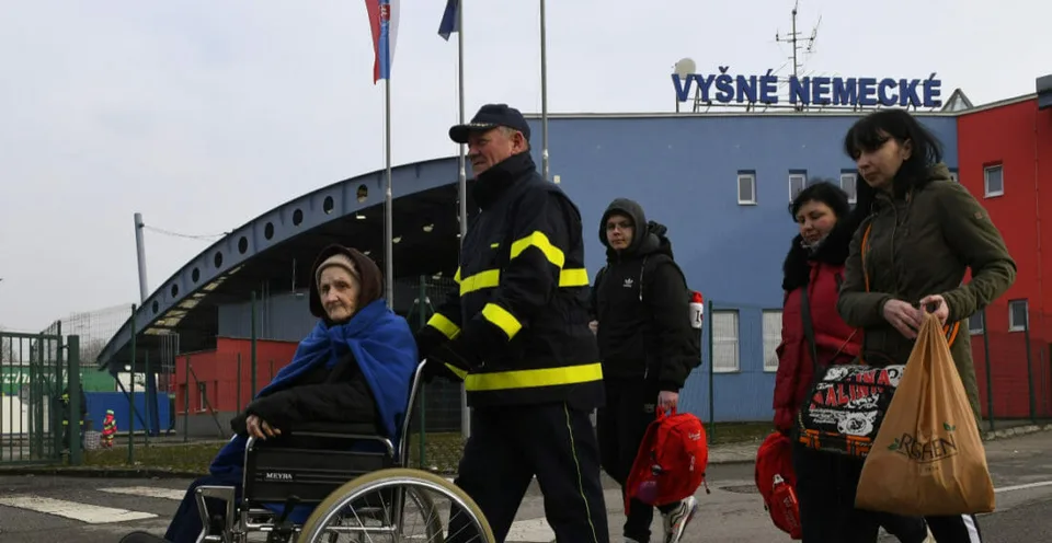 Read more about the article Slovenský konzultant WHO upozornil: S utečencami z Ukrajiny prichádza na Slovensko aj TBC!