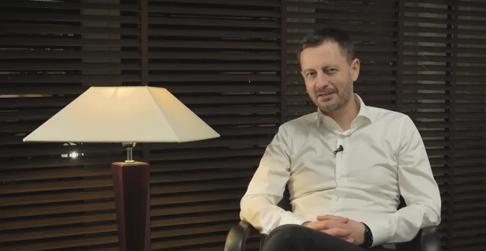 Read more about the article VIDEO To tu ešte nebolo! Hegerov silvestrovský špeciál: Čo ste o mne možno nevedeli