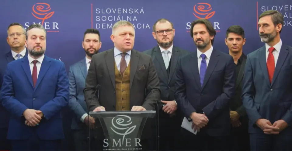 Read more about the article VIDEO Fico rehliacim sa novinárom: Keby prišli policajti v kuklách za vami, pos*ali by ste sa!