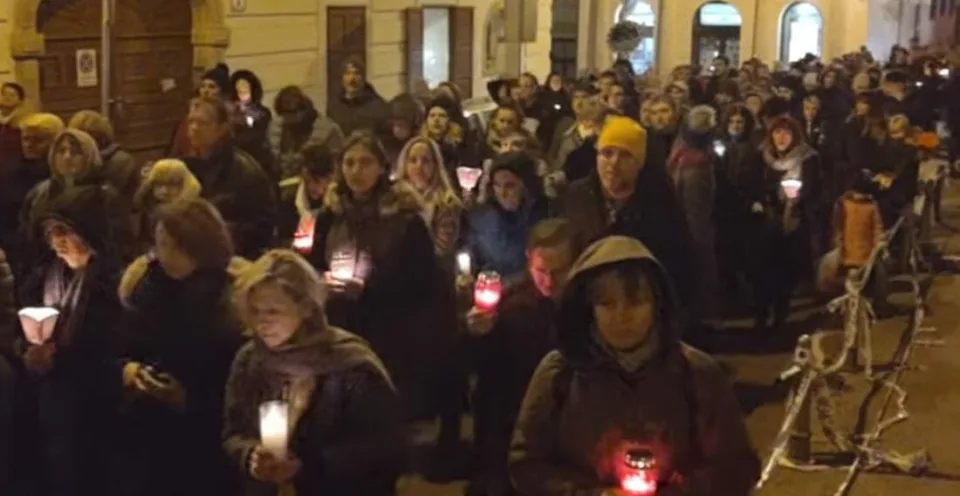 Read more about the article VIDEO Chorváti protestujú už štvrtý deň v rade: Neočkovaní by nemali byť prepustení!