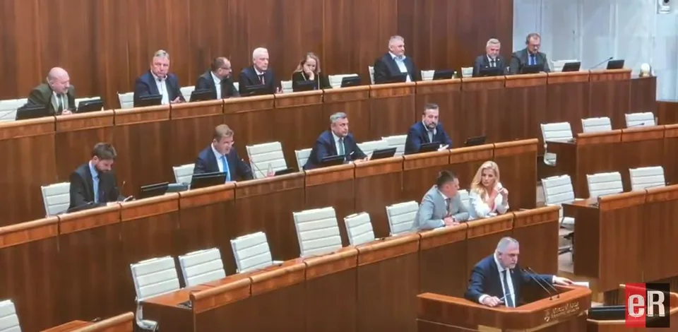 Read more about the article O osude RTVS ešte nerozhodli: Poslanci posunuli zákon o Slovenskej televízii a rozhlase do 2. čítania