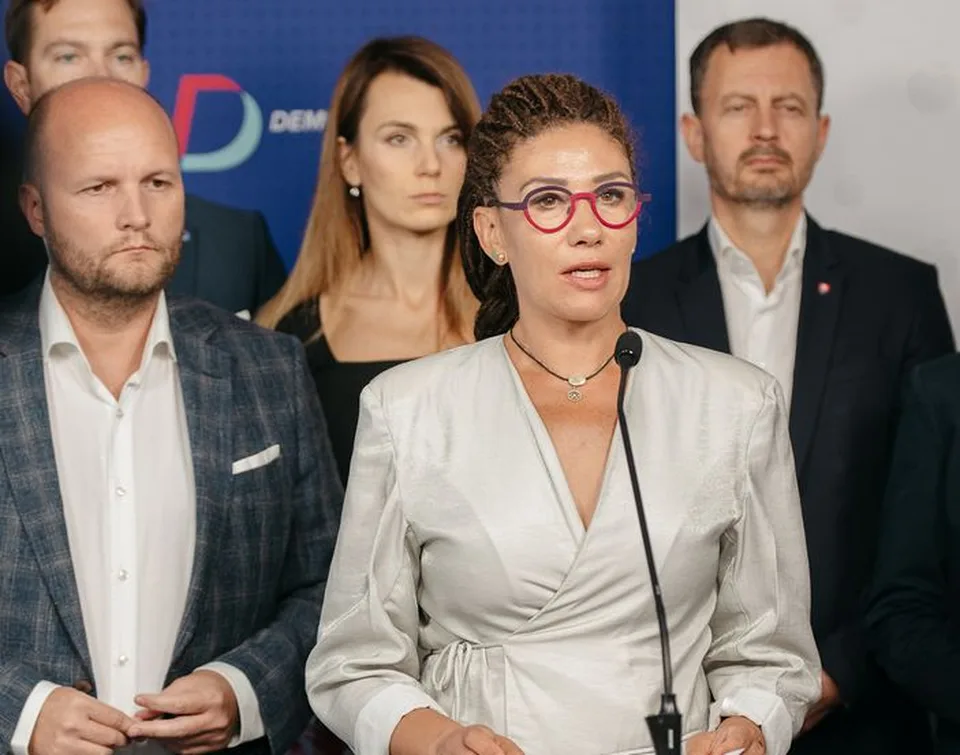Read more about the article Demokrati navrhujú zmenu riadenia krajiny: Predstavili nové možnosti a výhody