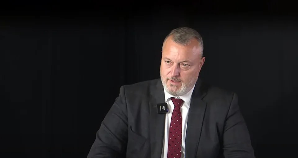 Read more about the article VIDEO Krajniak pre eReport: Progresívne Slovensko je extrémistická strana, ľudia chcú normálny život!