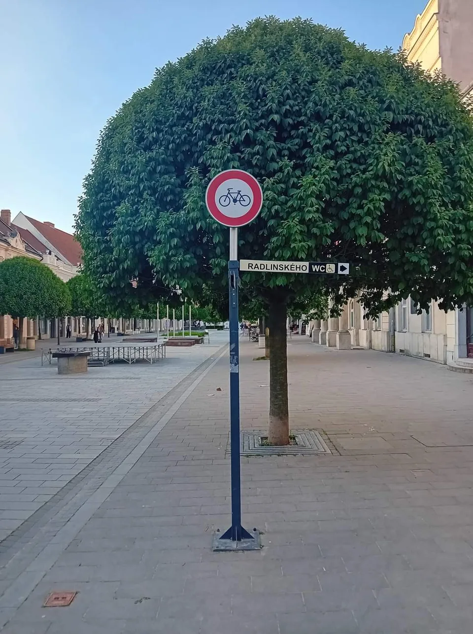 Read more about the article Bezohľadný cyklista zrazil štvorročné dievčatko!