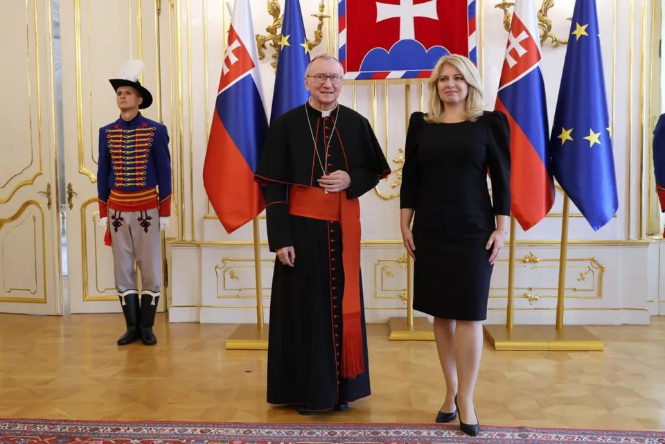 Read more about the article Demokracie vo svete čelia ohrozeniu! Zhodla sa na tom prezidentka s kardinálom Parolinom
